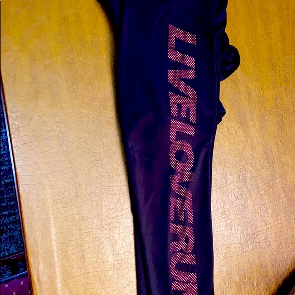 Stretchy athletic leggings - Picture 1 of 2